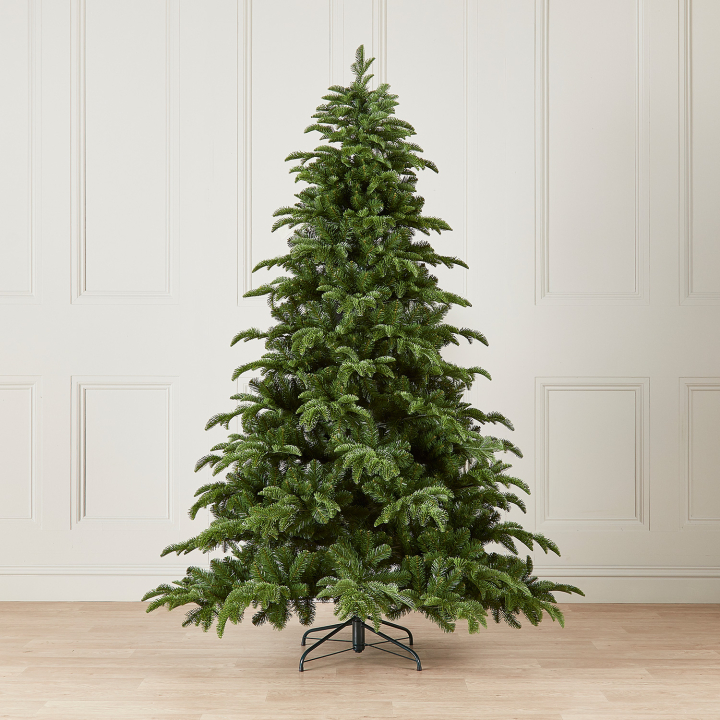 Noble Pine Green Christmas Tree