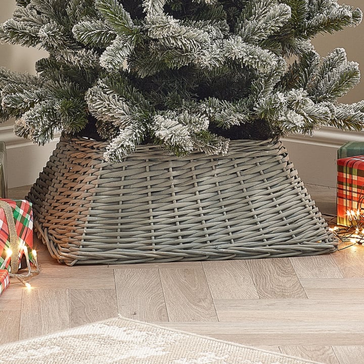 60cm Square Wicker Tree Skirt