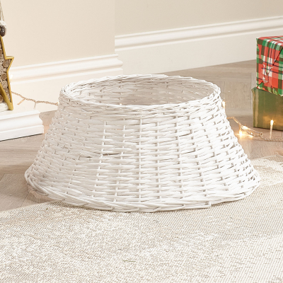 60cm Round Wicker Tree Skirt in White