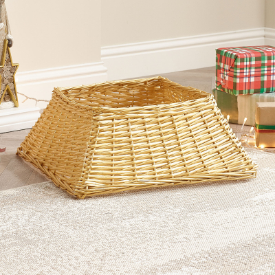 60cm Square Wicker Tree Skirt in Gold