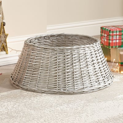 70cm Round Wicker Tree Skirt in Silver