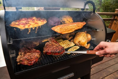 Traeger Ironwood 885 With WiFIRE„¢ Controller