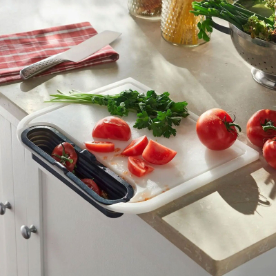 Weber®  Traveler Cut & Catch Cutting Board