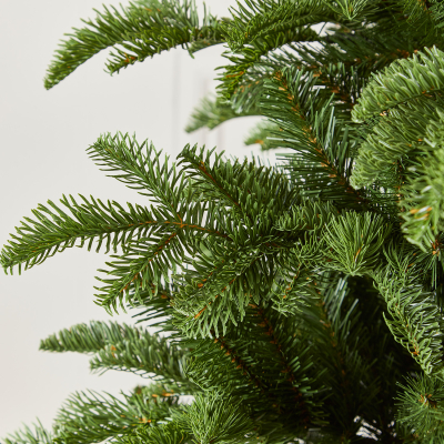 5ft Noble Pine Green Christmas Tree (150cm)