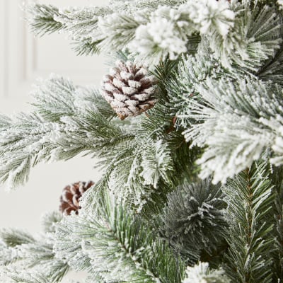 5ft Grand Fir Green Snowy Christmas Tree (150cm)