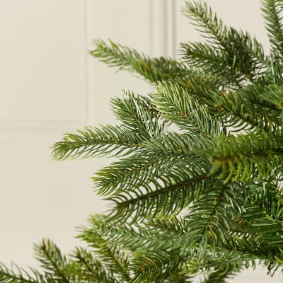 5ft Calgary Fir Green Christmas Tree (150cm)