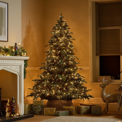 6ft Noble Pine Pre-Lit Green Christmas Tree (180cm)