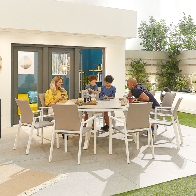 Roma 8 Seat Aluminium Dining Set - Round Table in Chalk White