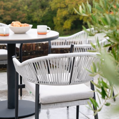 Daisy 4 Seat Rope Aluminium Dining Set - Round Table in Cloudy Grey