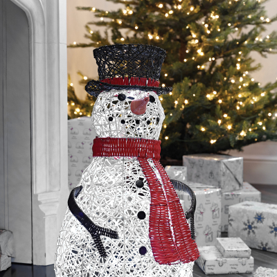 Rattan LED Chilly Snowman Figure in White