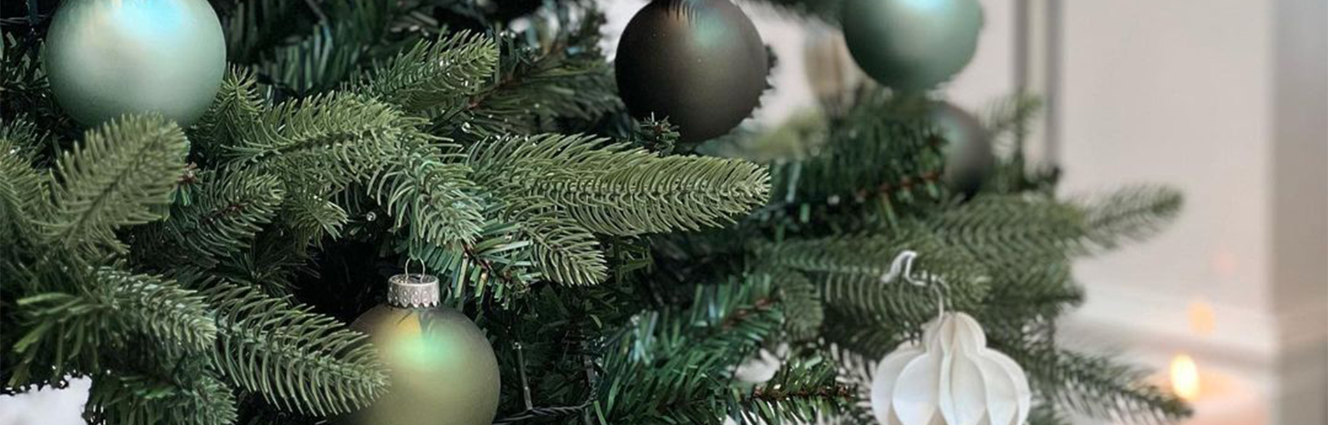 Why Artificial Christmas Trees with PE Needles Are the Perfect Choice for Your Home