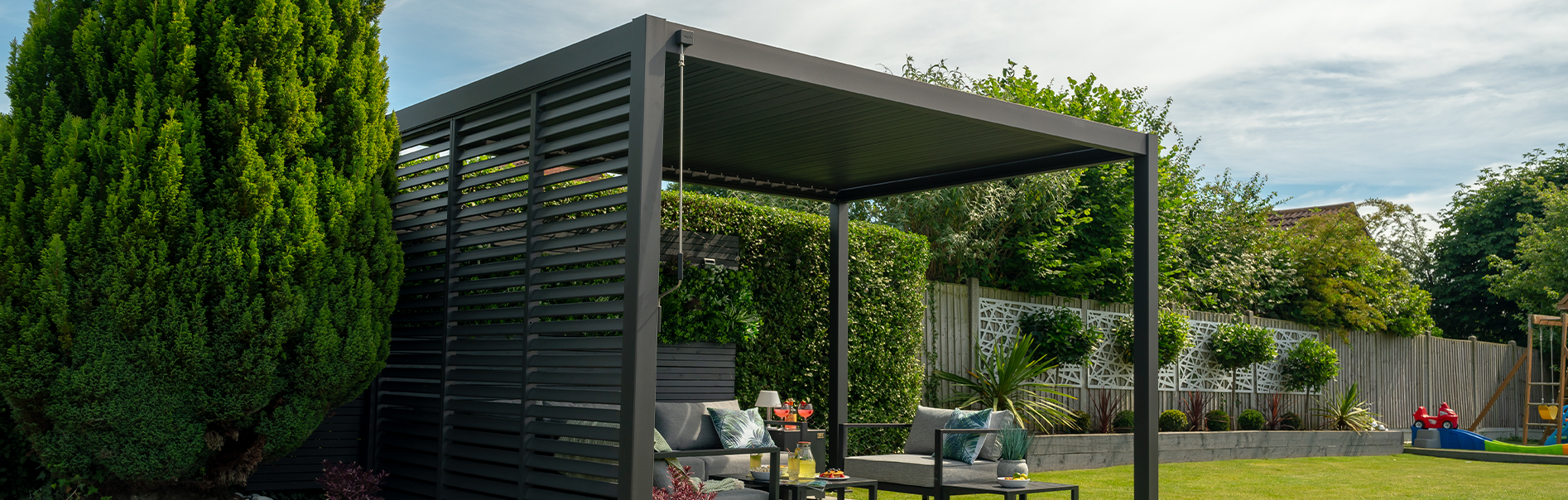 What Are The Pros And Cons Of A Pergola?